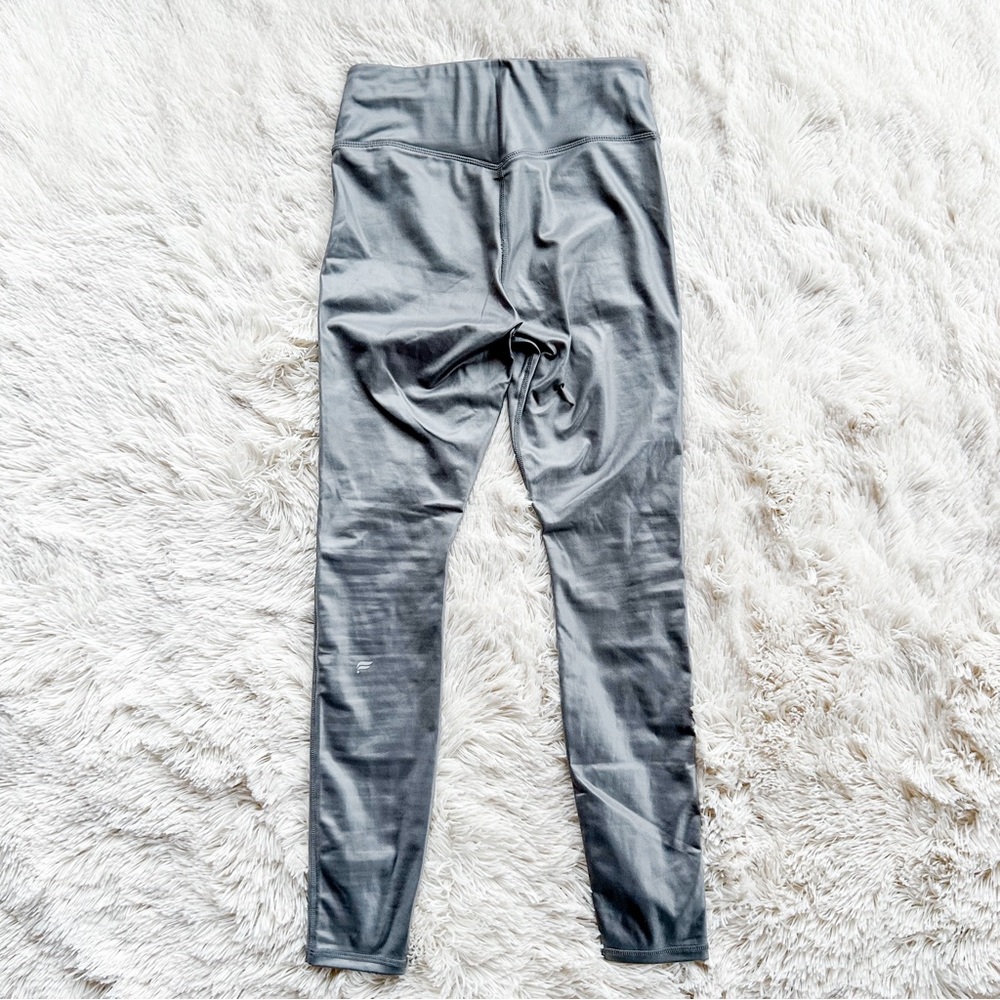 Winter Fabletics Set - Picture 15 of 15